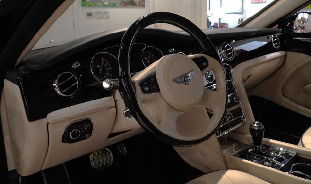 Used 2013 Bentley Mulsanne RWD image 14