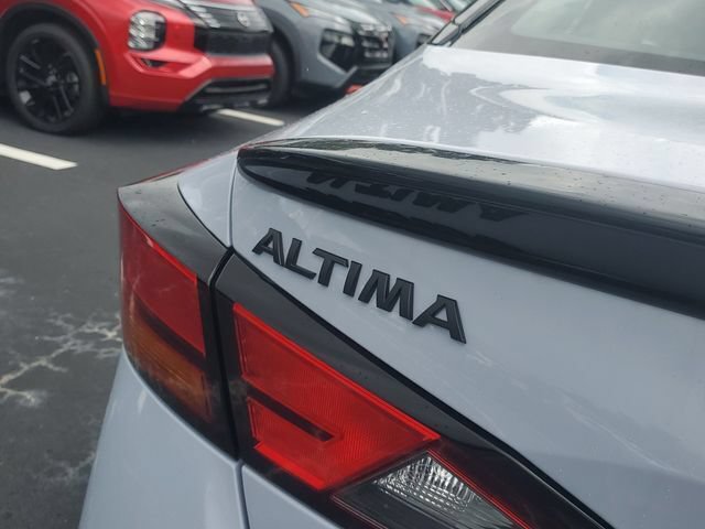 New 2026 Nissan Altima 2.5 SR w/ SR Midnight Edition Package FWD image 6