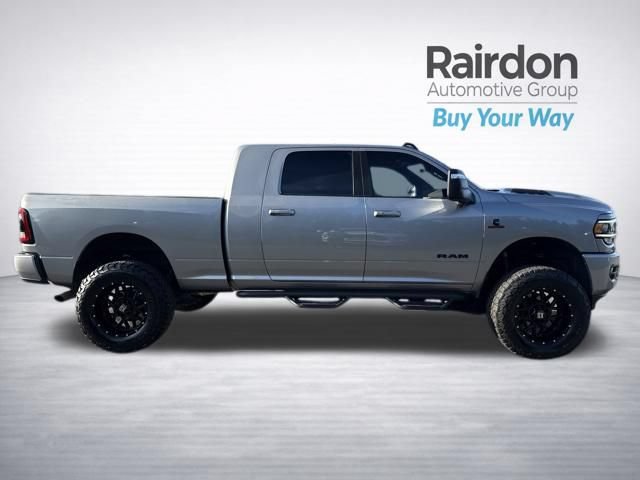 Used 2023 RAM 3500 Laramie AWD/4WD image 8