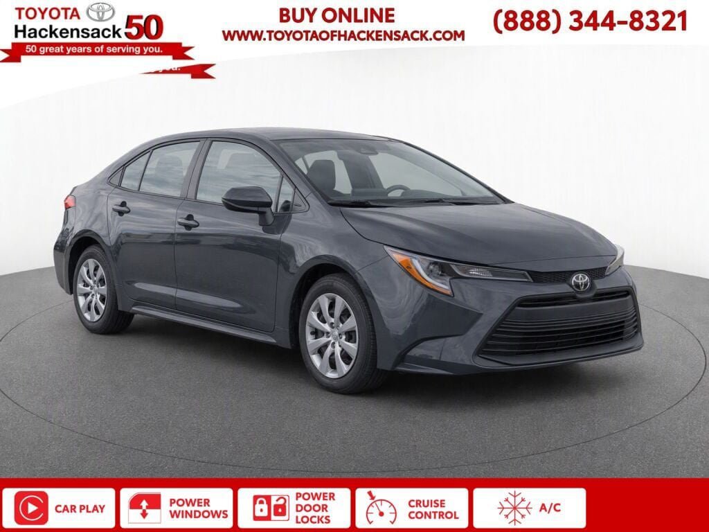 Used 2025 Toyota Corolla LE FWD image 1