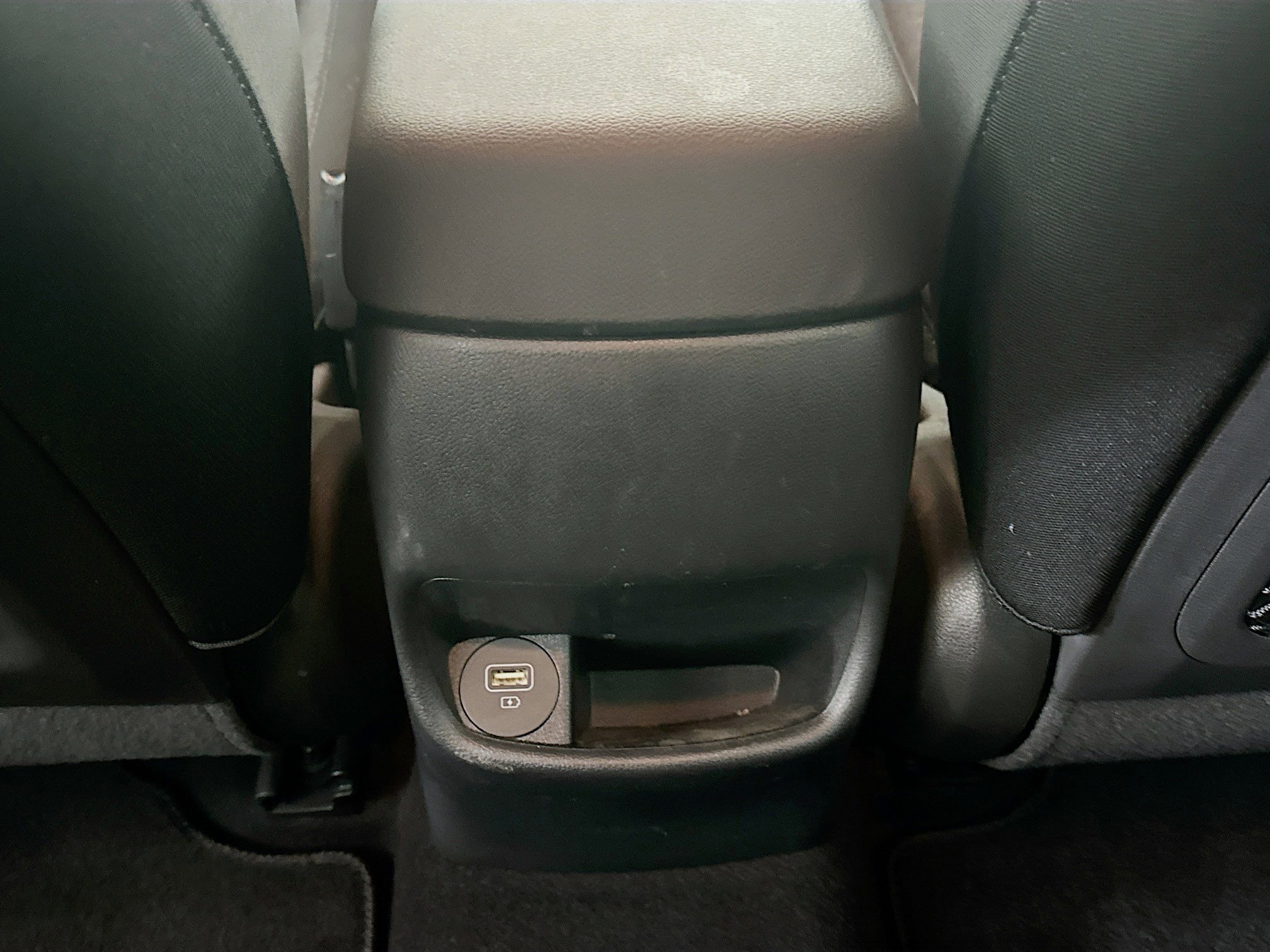 Used 2023 Hyundai Kona SE image 27