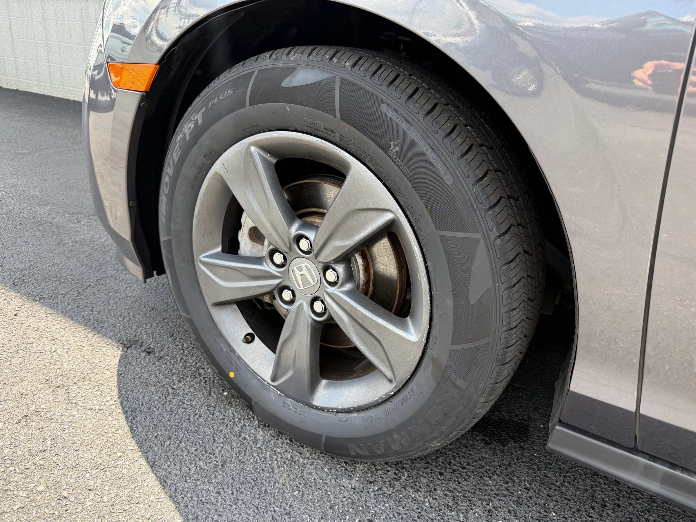 Used 2023 Honda Odyssey EX image 14