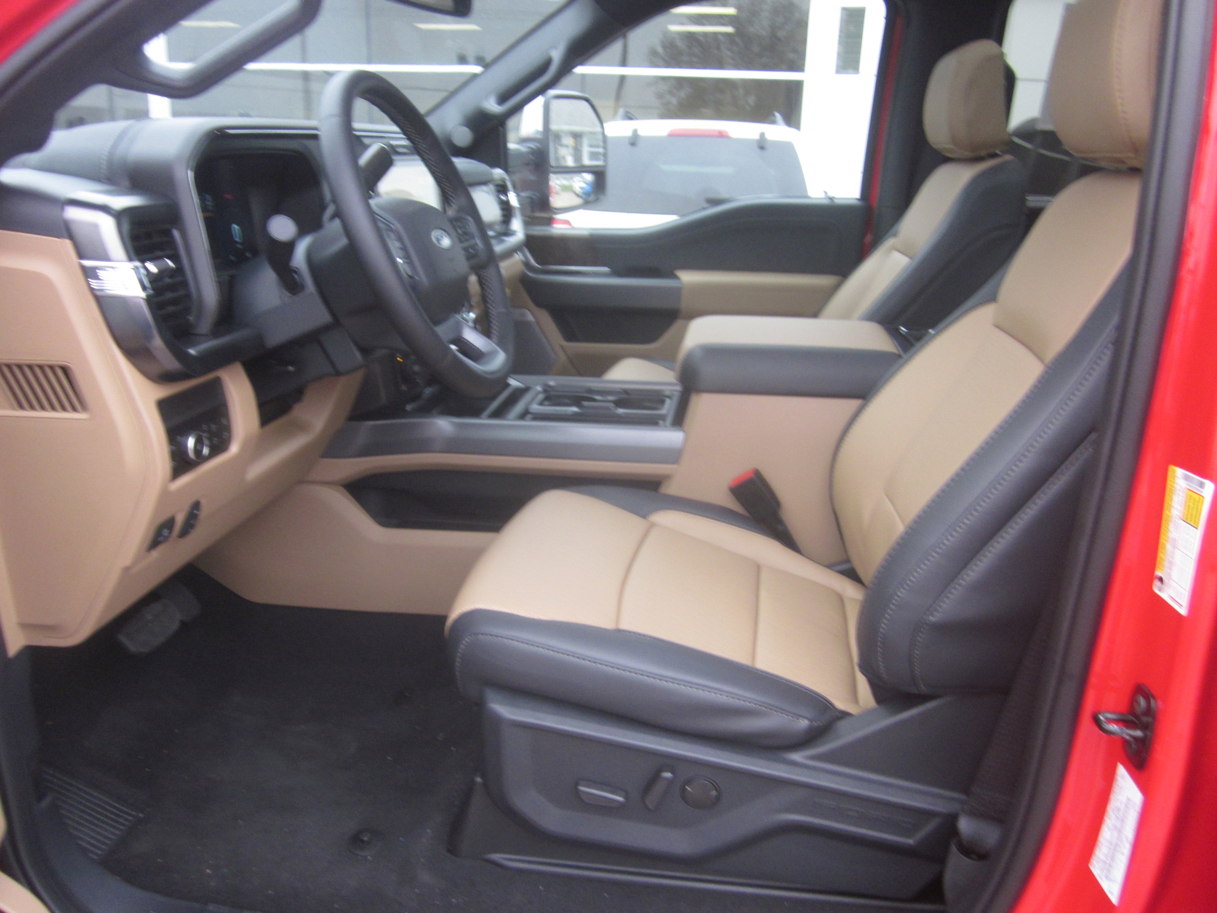 New 2026 Ford F250 Lariat w/ Chrome Package image 13