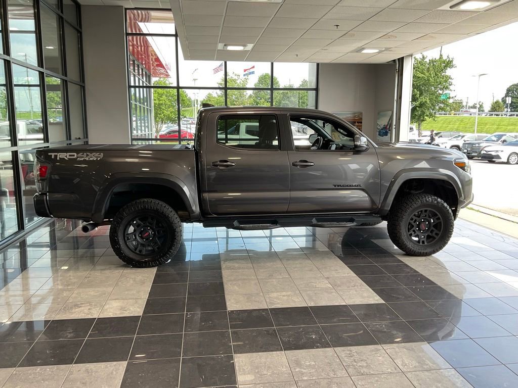 Used 2021 Toyota Tacoma TRD Sport w/ TRD Premium Sport Package AWD/4WD image 5