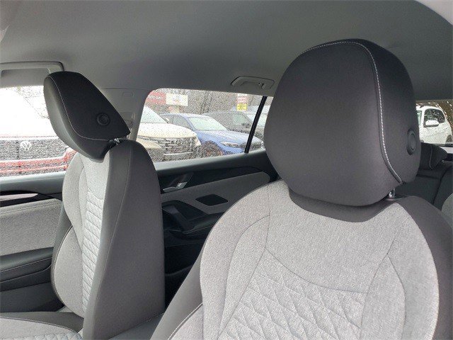 Certified 2025 Volkswagen Tiguan S image 17