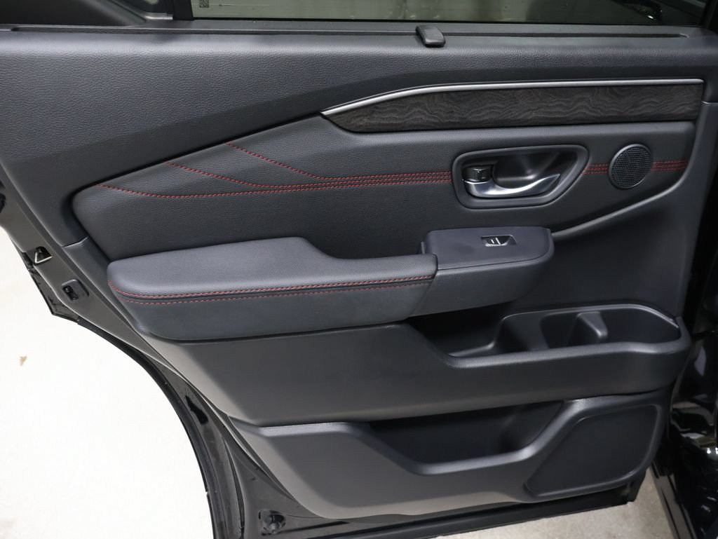 New 2026 Honda Pilot Black Edition image 15