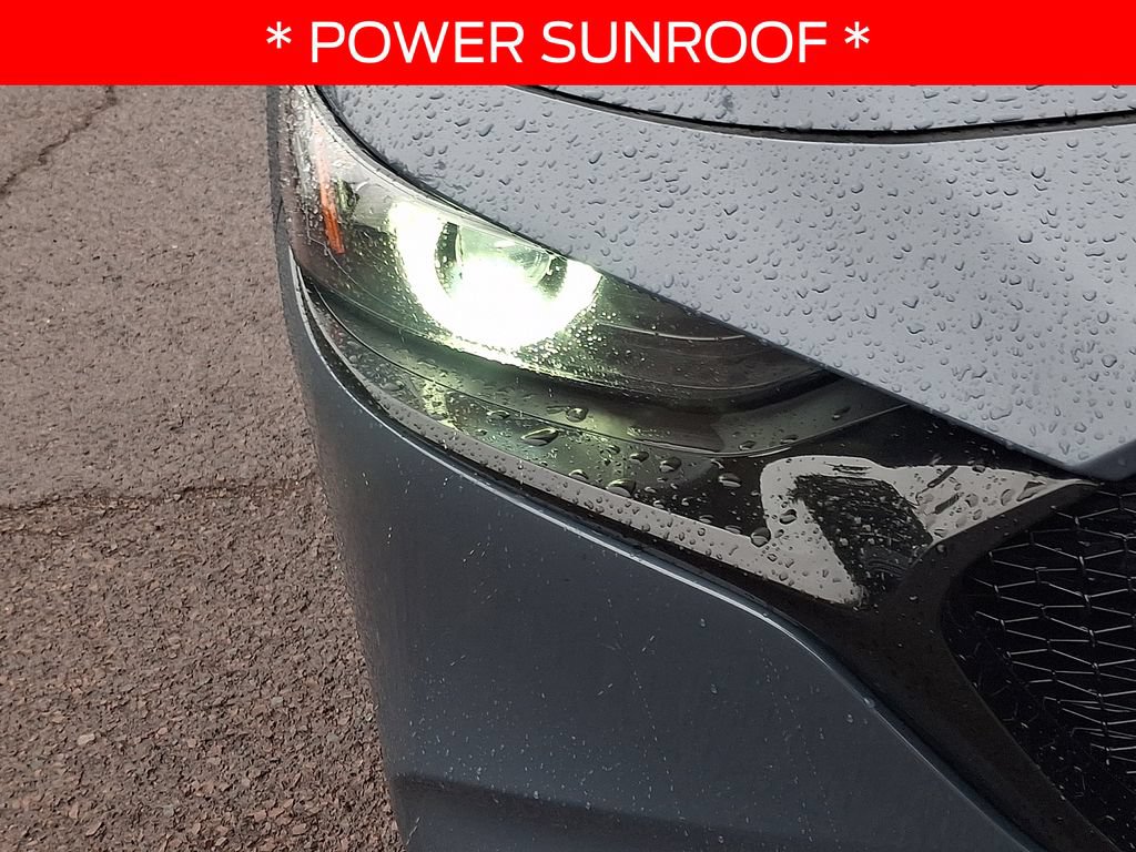 Used 2020 MAZDA MAZDA3 Hatchback w/ Premium Package FWD image 9