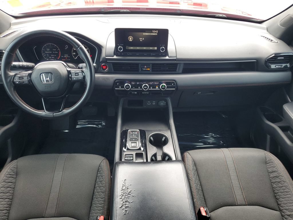 Used 2023 Honda Pilot Sport image 25
