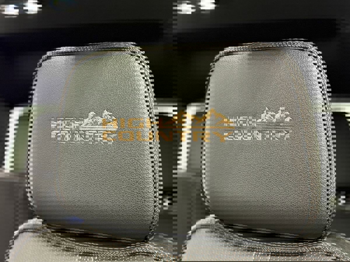 Used 2023 Chevrolet Silverado 1500 High Country image 15