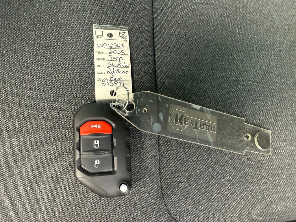 Certified 2025 Jeep Gladiator Rubicon AWD/4WD image 39