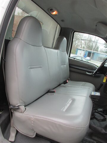 Used 2007 Ford F350 4x4 Regular Cab DRW Super Duty image 24