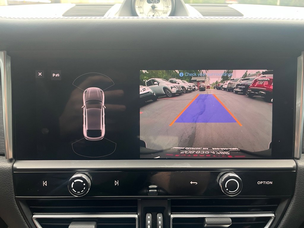 Used 2024 Porsche Macan GTS image 26