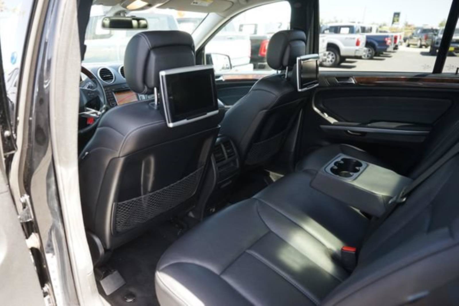 Used 2011 Mercedes-Benz GL 450 4MATIC image 12