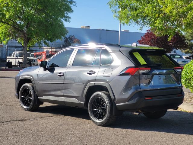 Used 2020 Toyota RAV4 LE image 3