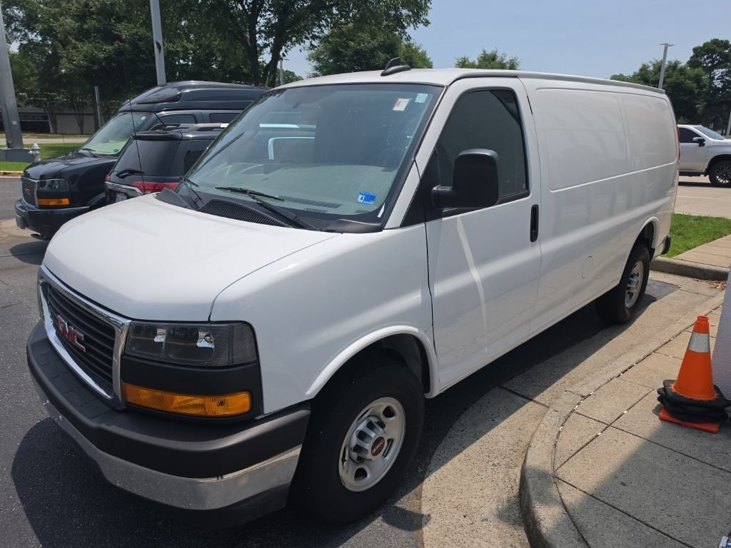 Used 2024 GMC Savana 2500 w/ Driver Convenience Package RWD image 1