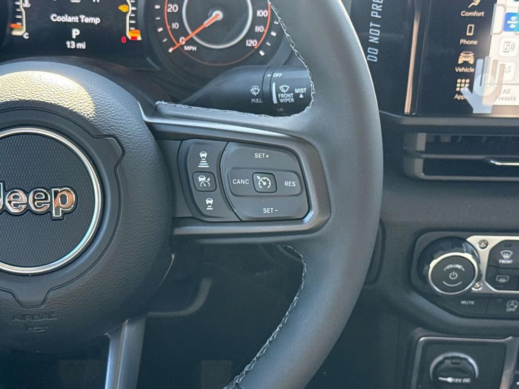 New 2025 Jeep Gladiator Sport AWD/4WD image 14