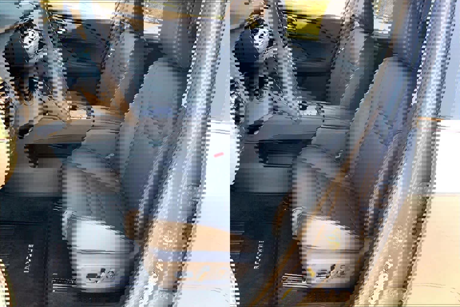 Used 2025 Nissan Rogue SL image 8