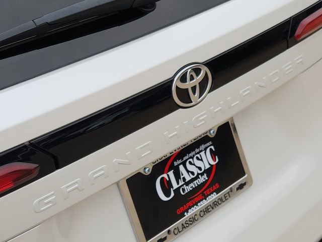 Used 2025 Toyota Grand Highlander AWD Hybrid image 9
