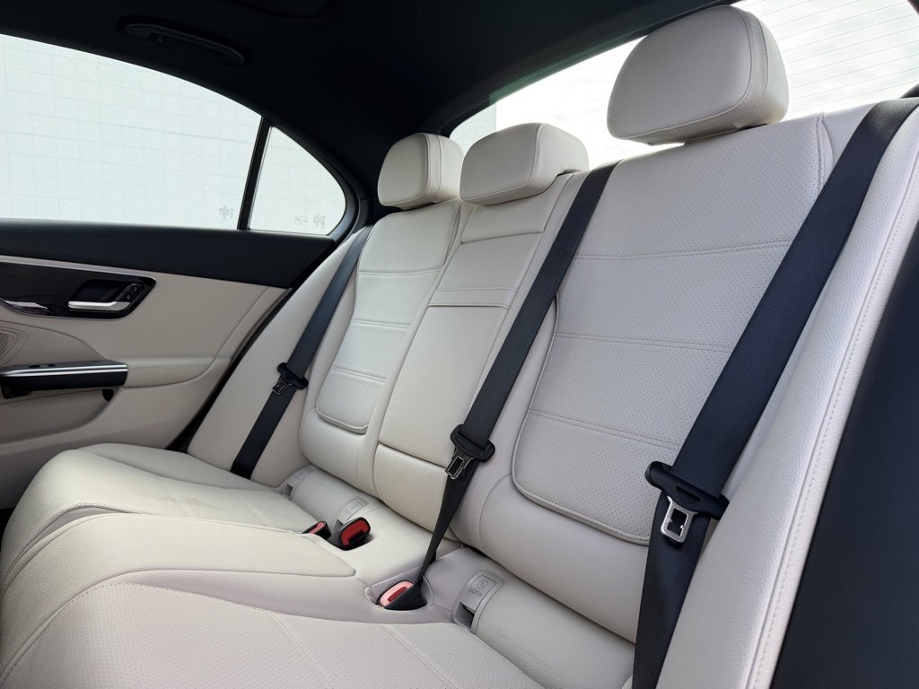 Used 2025 Mercedes-Benz C 300 C 300 image 33