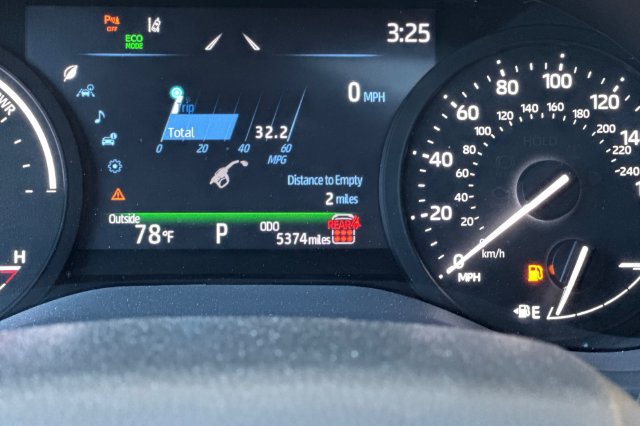 Certified 2026 Toyota Sienna XLE FWD image 31