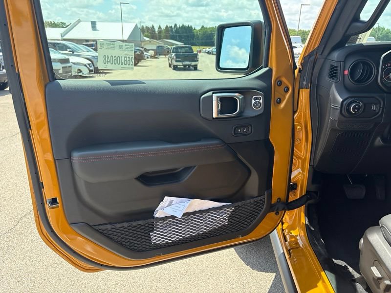 New 2026 Jeep Gladiator Rubicon w/ Steel Power Dome Hood Package AWD/4WD image 18