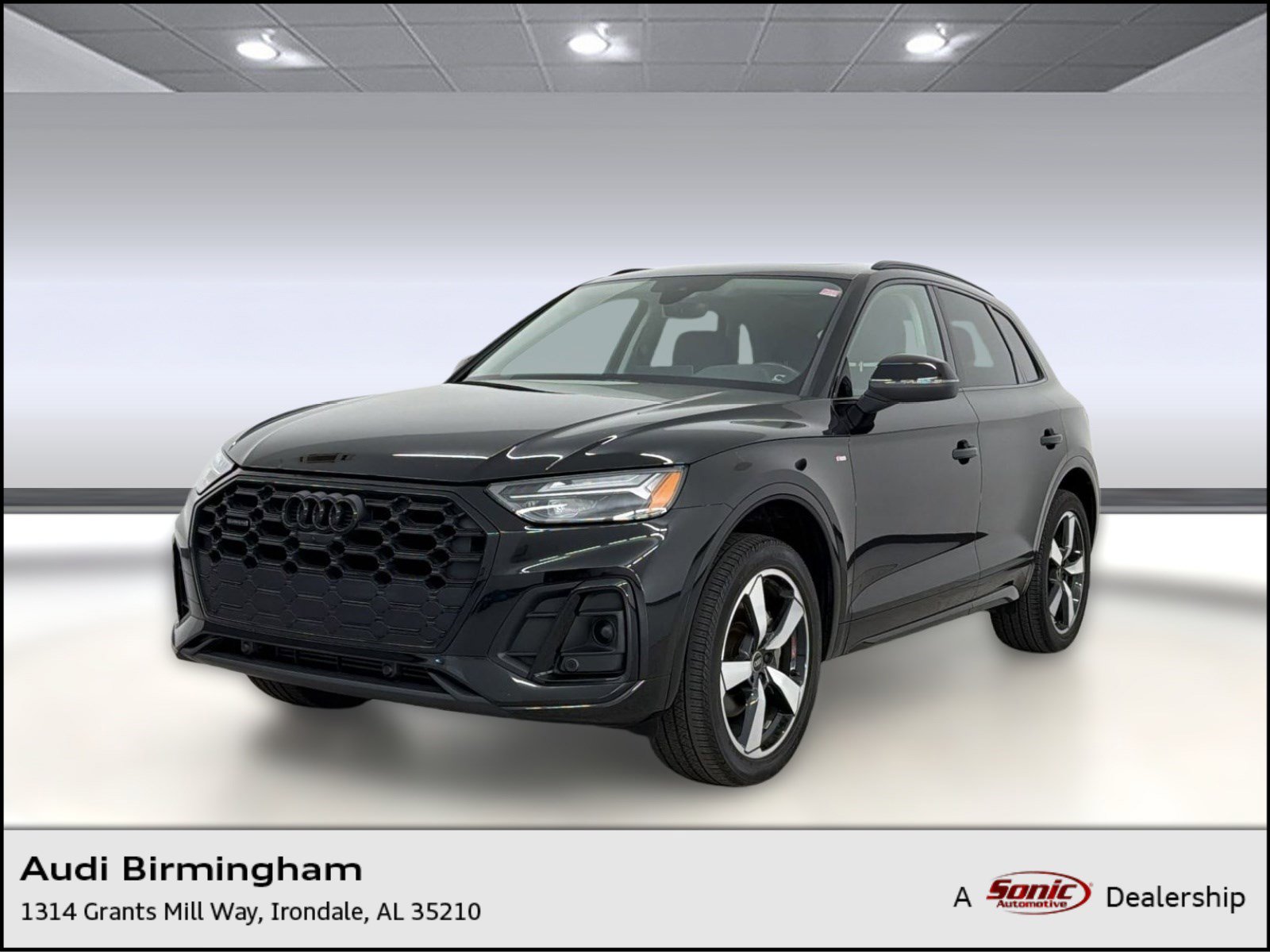 Used 2023 Audi Q5 2.0T Premium Plus w/ Premium Plus Package AWD/4WD image 1