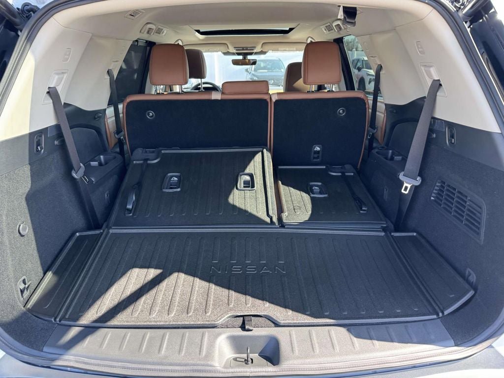 New 2026 Nissan Pathfinder Platinum AWD/4WD image 10