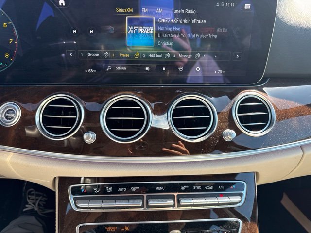 Used 2022 Mercedes-Benz E 450 4MATIC Sedan image 12