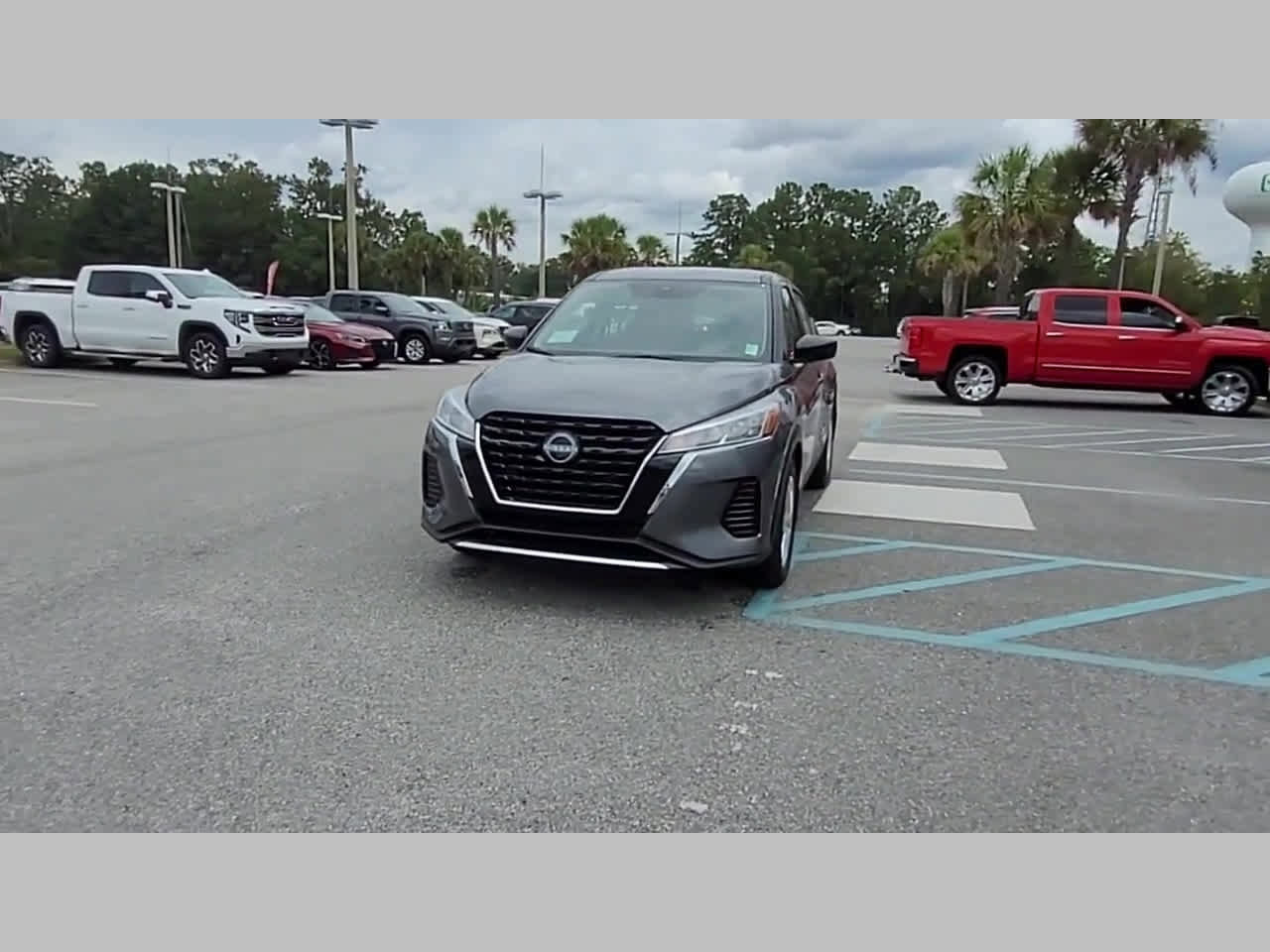 New 2025 Nissan Kicks Play S image 20