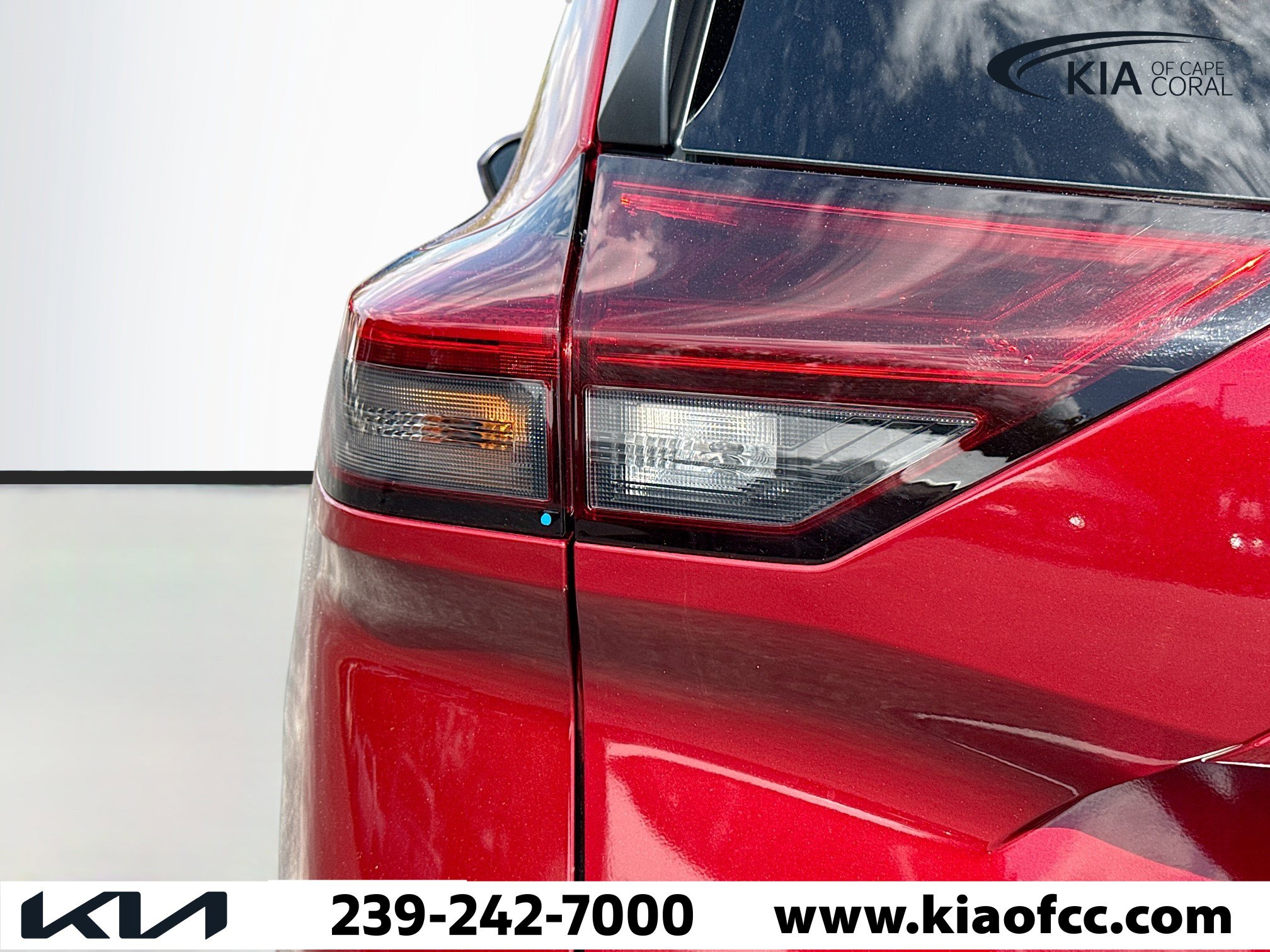 Used 2023 Nissan Rogue SV image 10