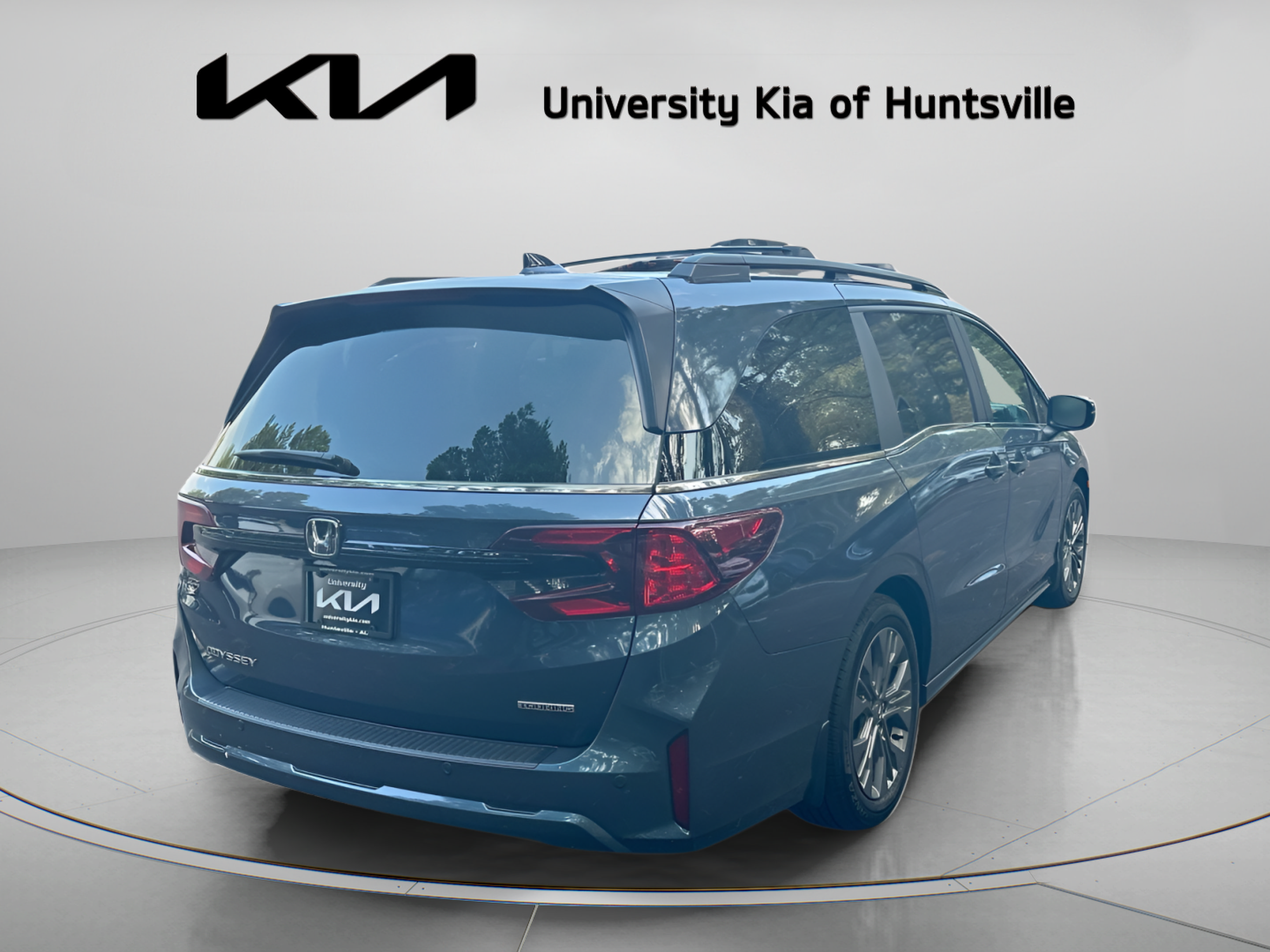 Used 2025 Honda Odyssey Touring image 8