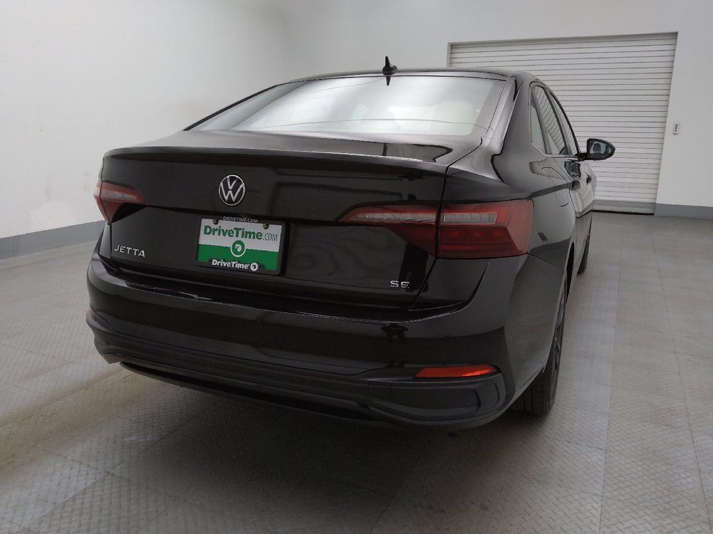 Used 2022 Volkswagen Jetta SE w/ Panoramic Sunroof Package image 7