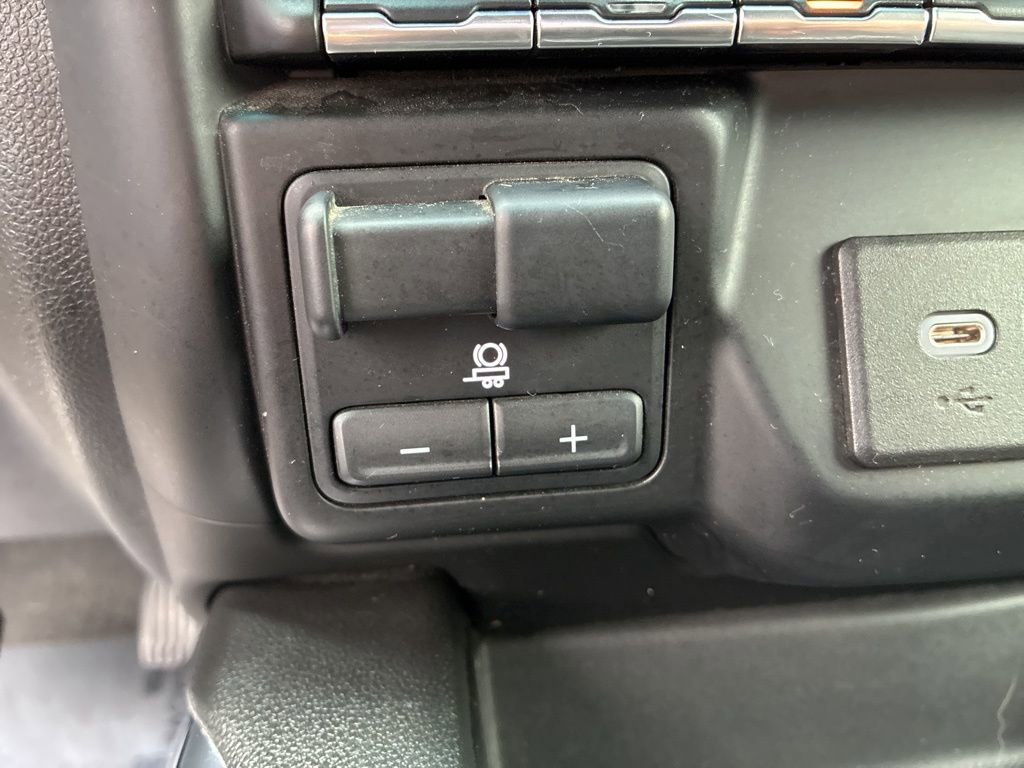 Used 2022 Chevrolet Silverado 2500 LTZ w/ LTZ Plus Package image 17