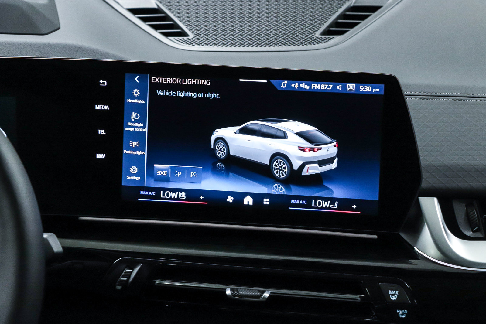 New 2026 BMW X2 xDrive28i w/ Technology Package AWD/4WD image 14