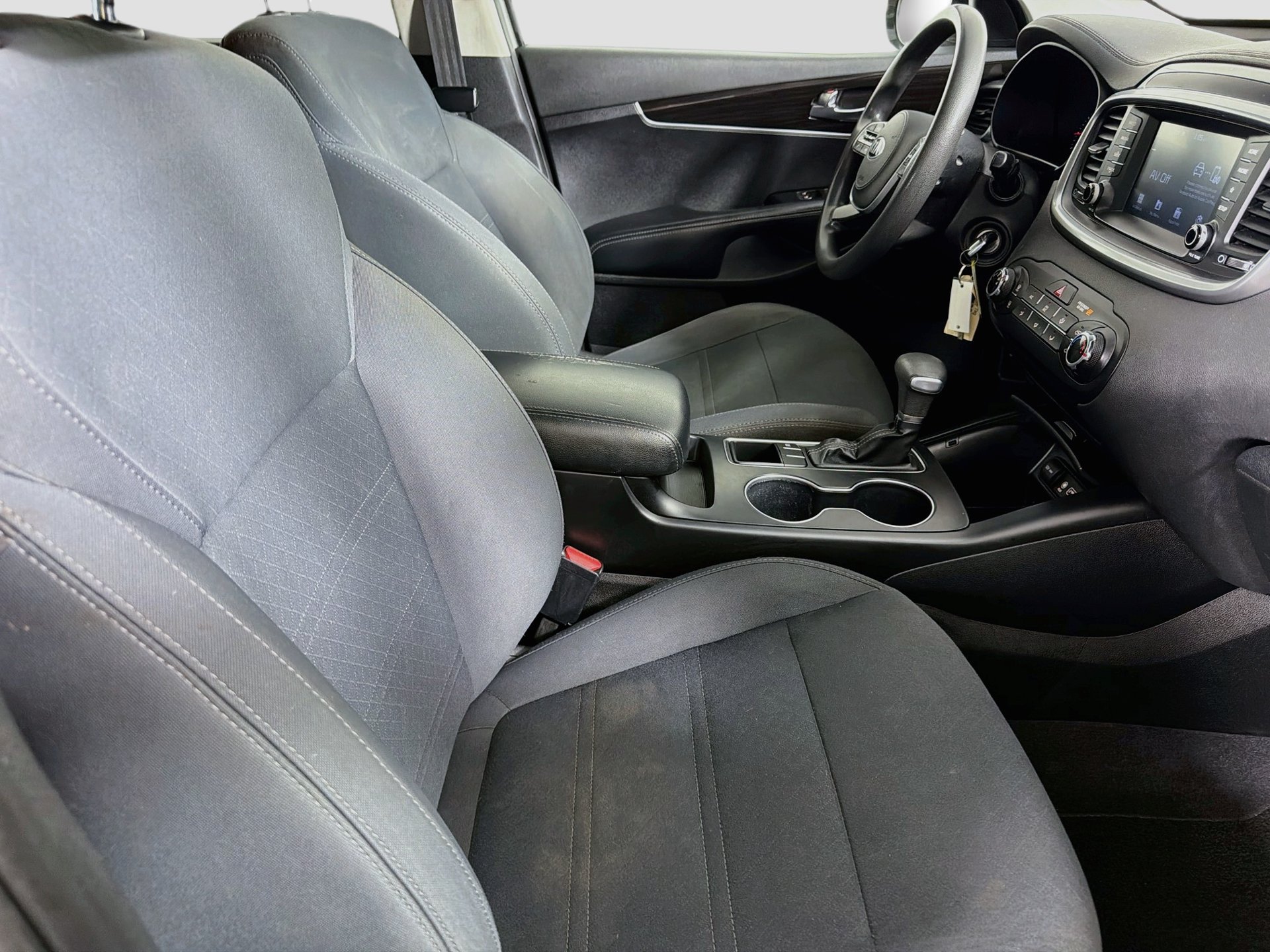 Used 2019 Kia Sorento FWD image 27