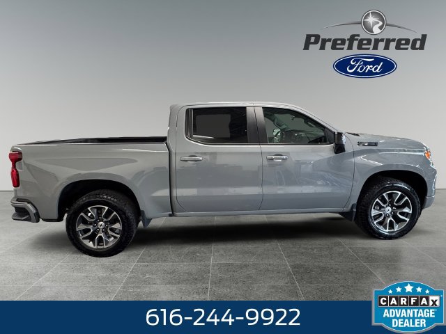Used 2024 Chevrolet Silverado 1500 RST AWD/4WD image 8
