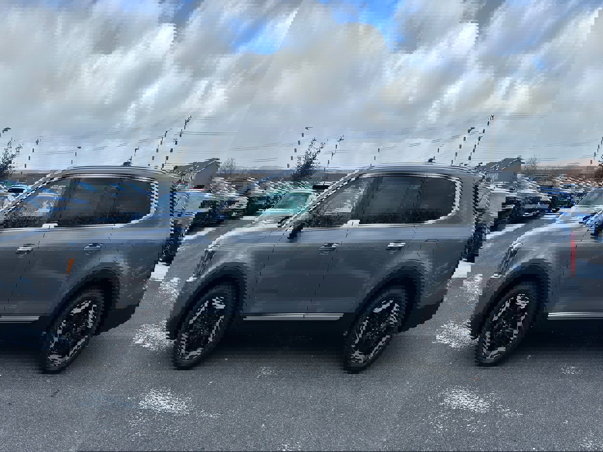 New 2025 Kia Telluride S image 8