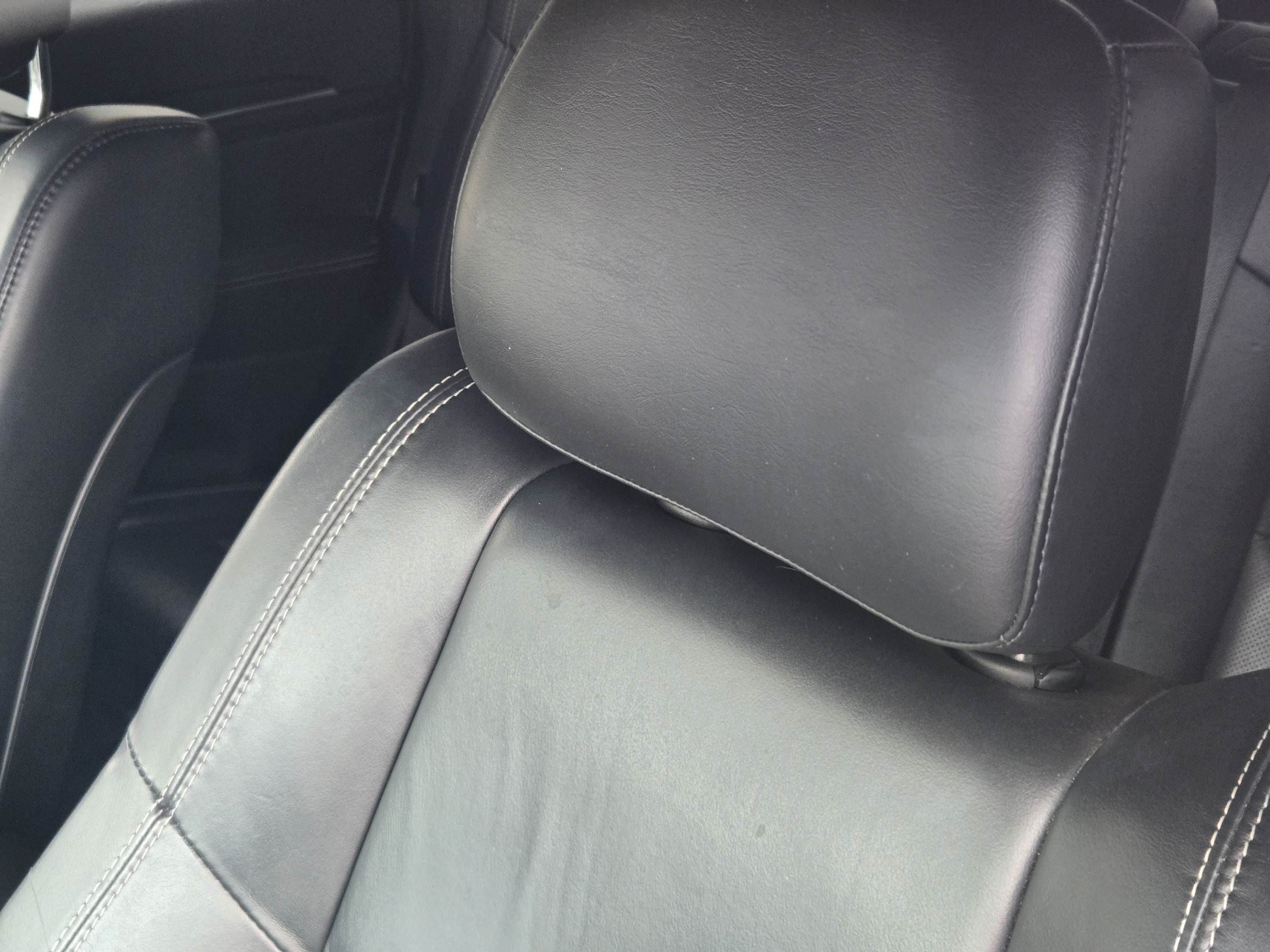 Used 2014 Jeep Grand Cherokee Limited w/ Luxury Group II RWD image 18