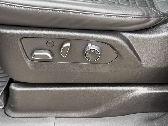 Used 2024 Cadillac Escalade Sport Platinum w/ LPO, ONYX Package image 24