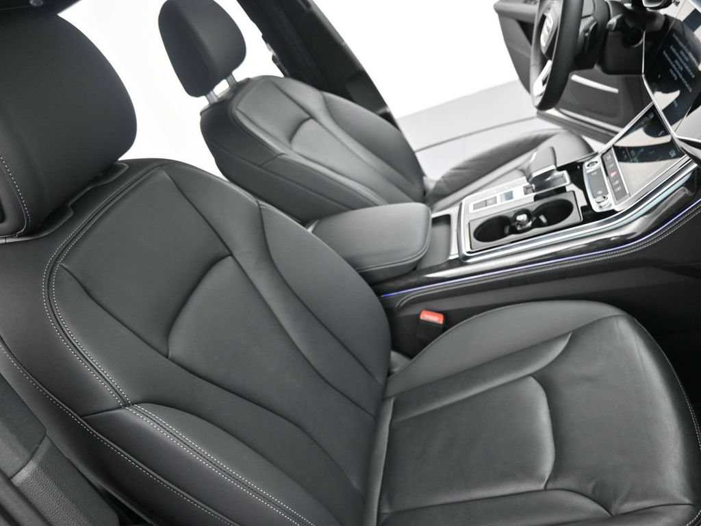 Used 2025 Audi Q7 3.0T Premium Plus AWD/4WD image 11