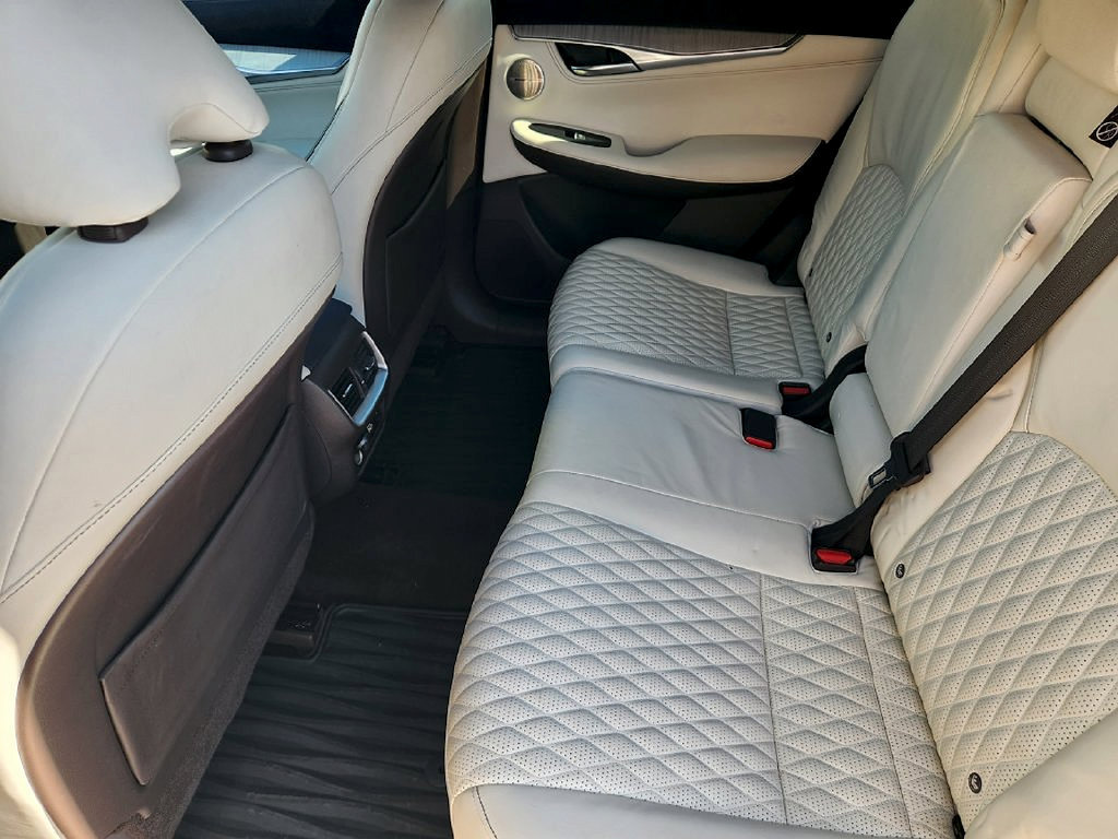 Used 2021 INFINITI QX50 Autograph w/ Premium White Leather Package FWD image 31