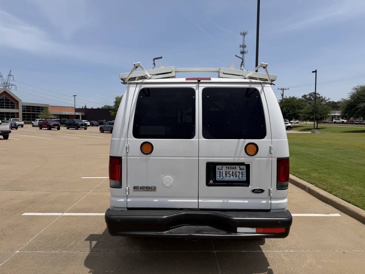 Used 2007 Ford E-250 and Econoline 250 RWD image 6