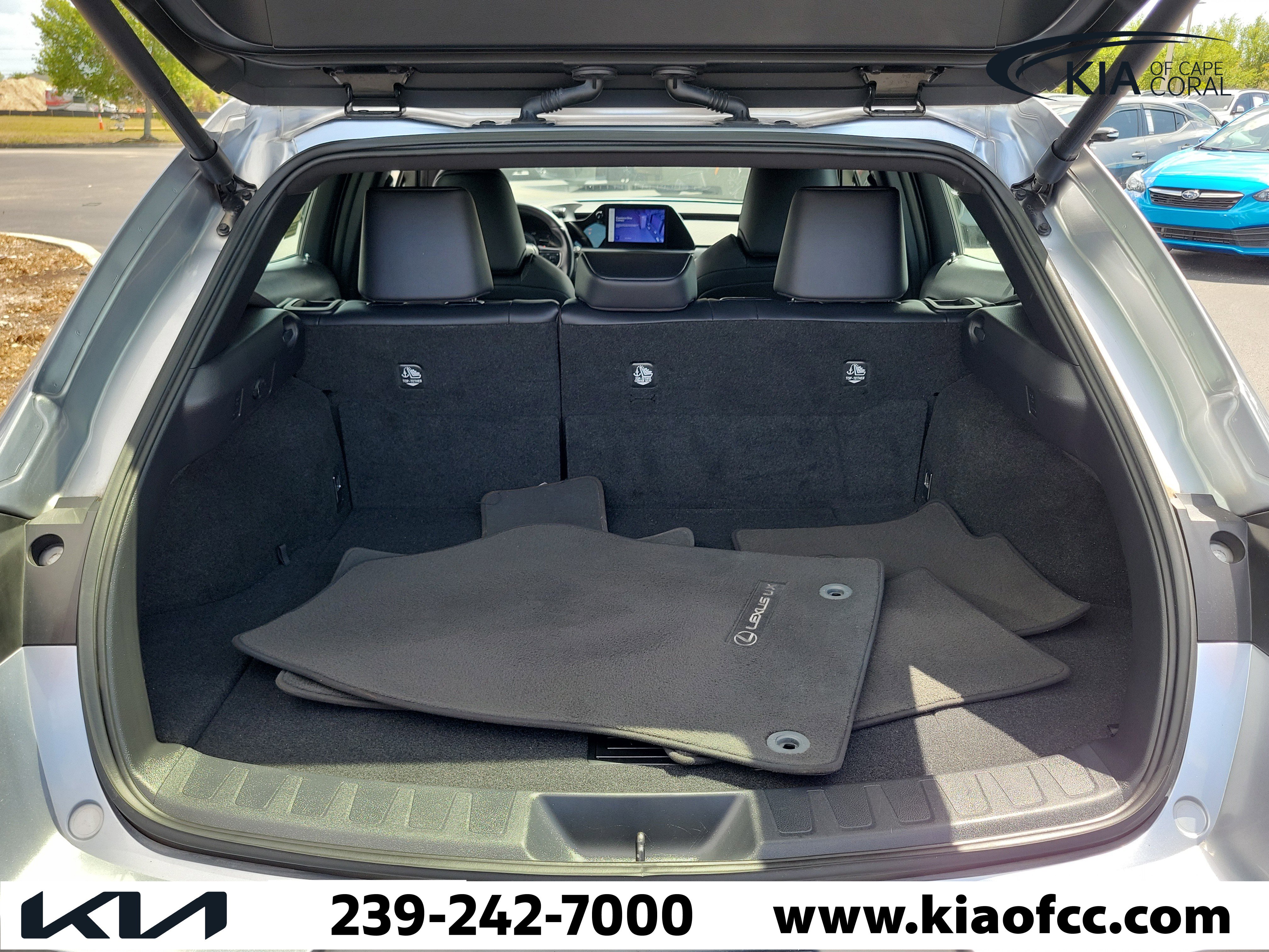 Used 2023 Lexus UX 250h F Sport image 11