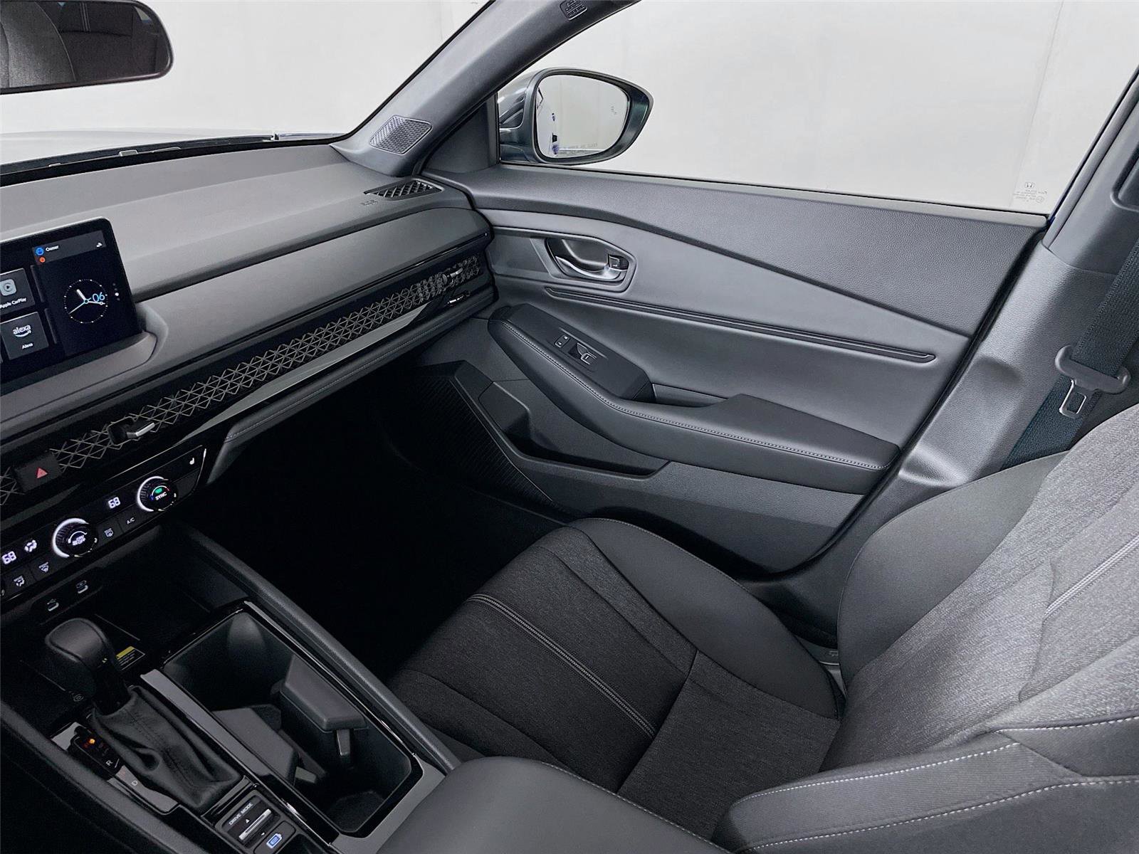 Used 2025 Honda Accord Sport image 26