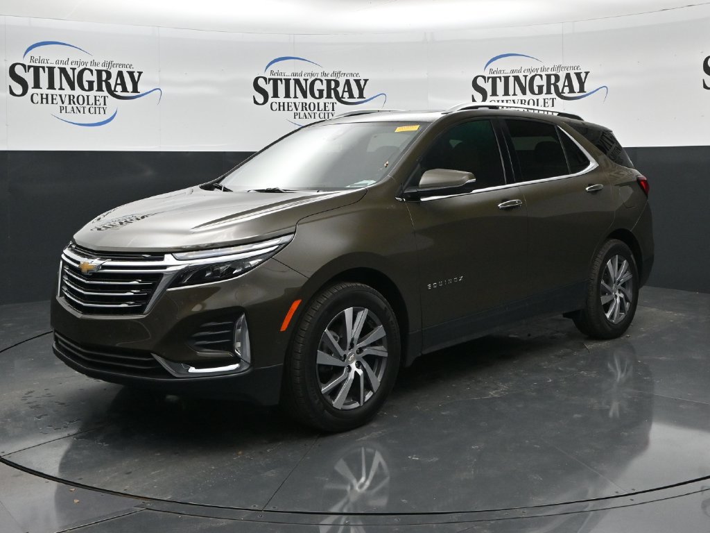 Used 2023 Chevrolet Equinox Premier FWD image 3