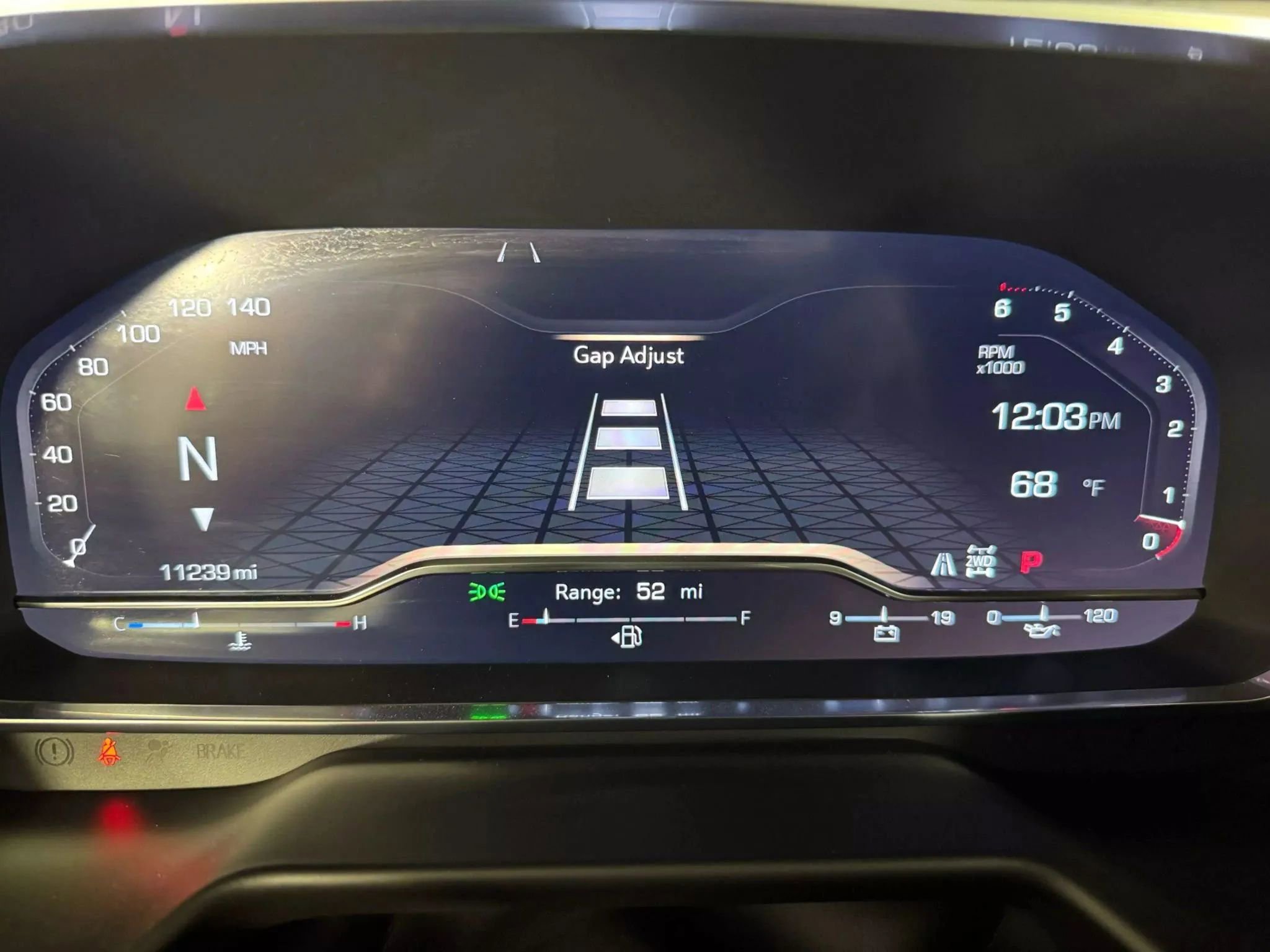 Used 2023 GMC Yukon SLT w/ SLT Luxury Package image 16