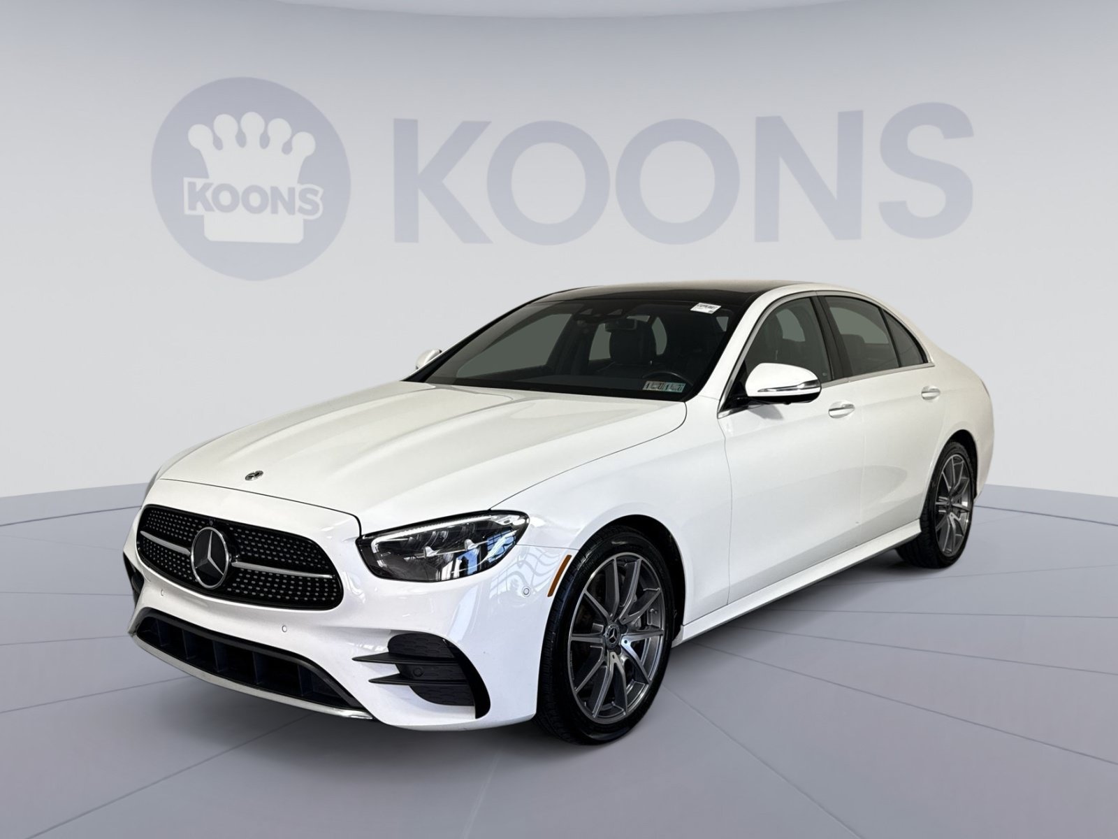 Used 2023 Mercedes-Benz E 350 4MATIC Sedan image 1