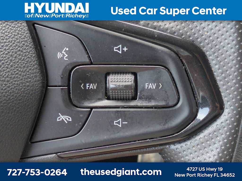Used 2024 Chevrolet Trax LS w/ LS Convenience Package FWD image 26