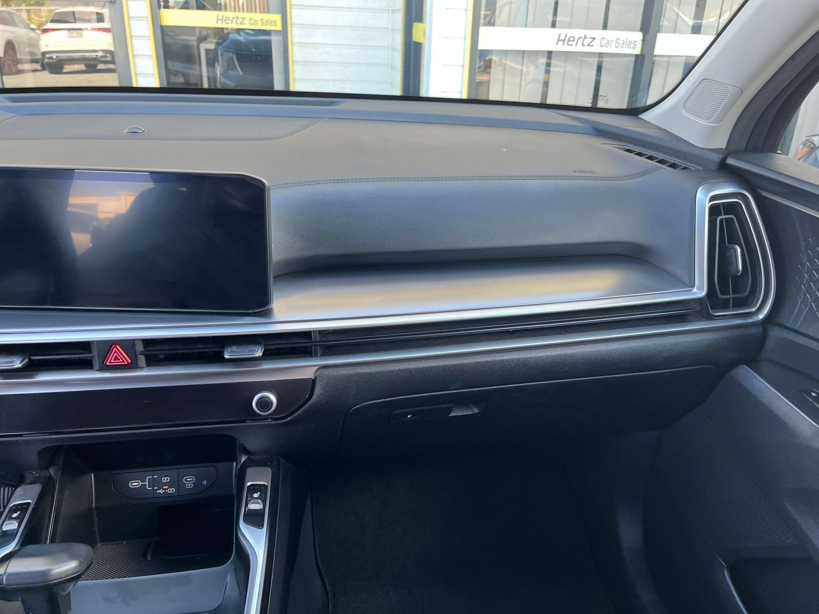 Used 2024 Kia Sorento S FWD image 36