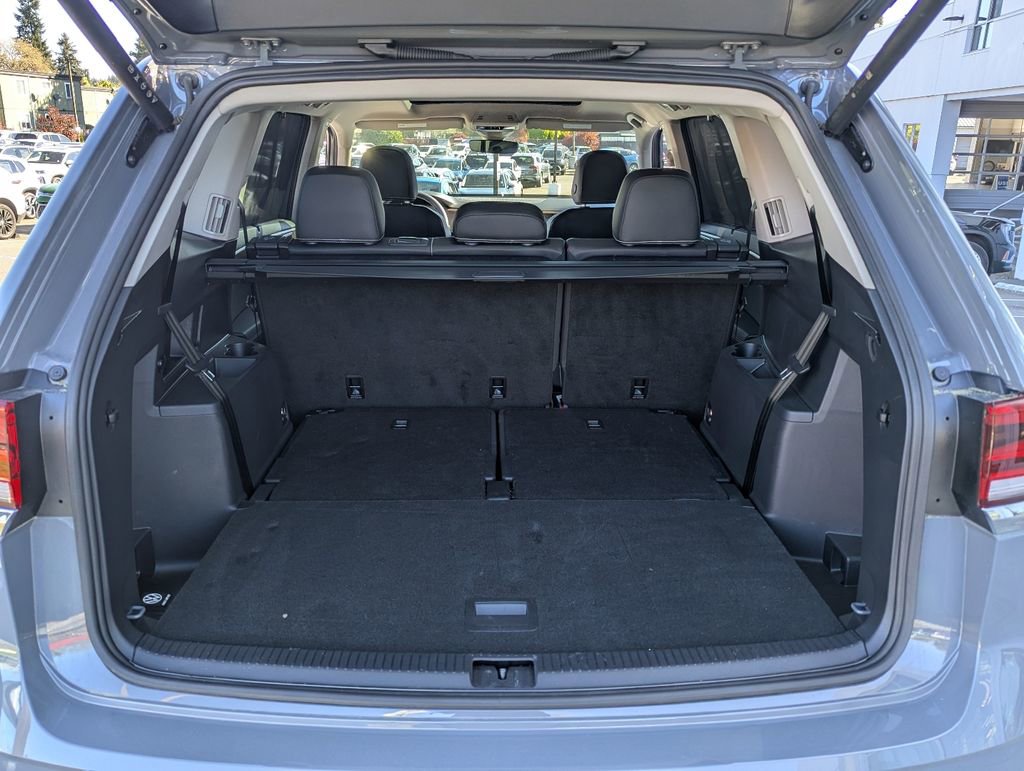 Used 2025 Volkswagen Atlas SE w/ Panoramic Sunroof Package AWD/4WD image 31